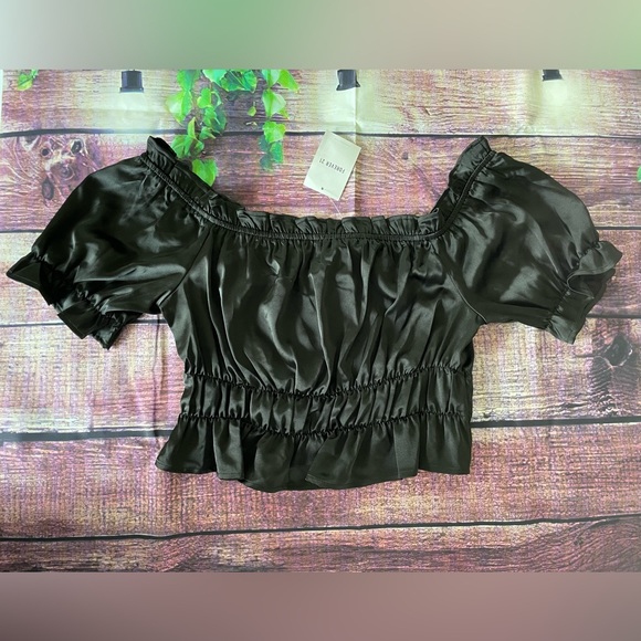 Forever 21 Top - Picture 1 of 6